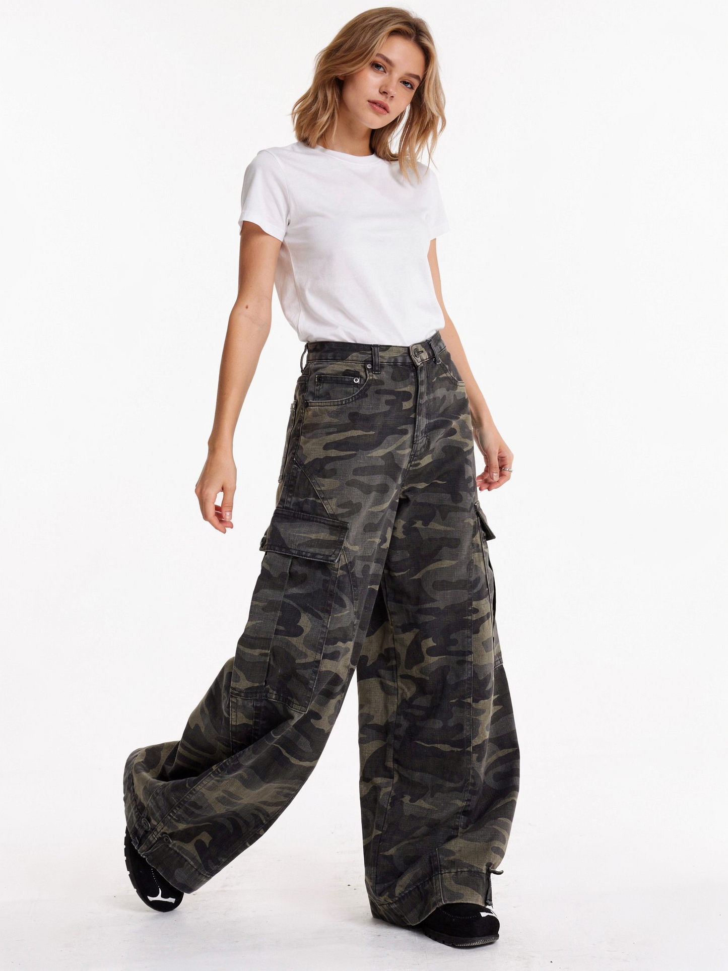 カモフラージュ柄 カーゴワイドデニムパンツ