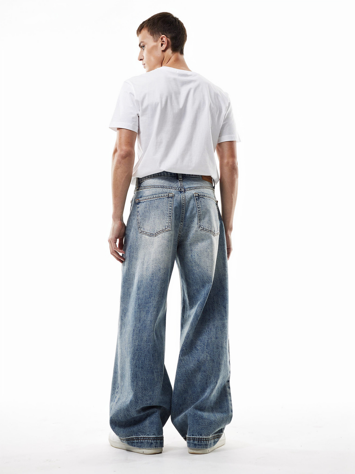 クリーンフィット ワイドストレートデニム