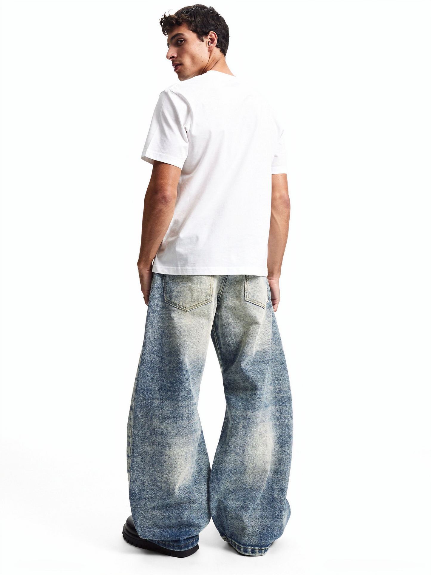 ハードフェードバルーンワイドデニム