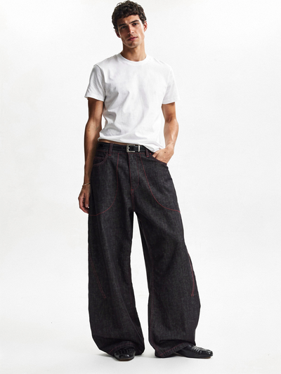 レッドスティッチデニムパンツ