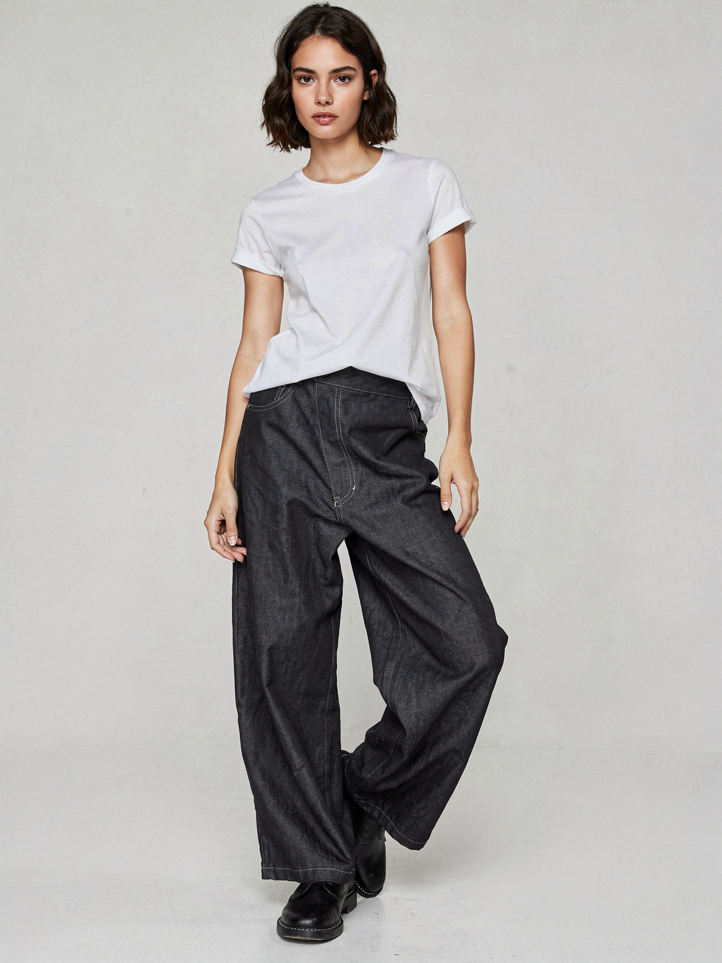 アシンメトリーウエスト ワイドレッグ デニムパンツ