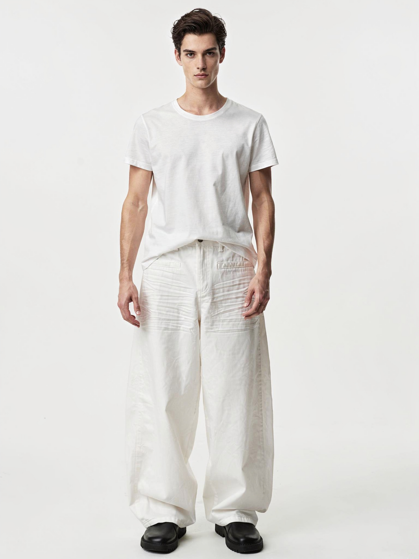 ホワイトデニムワイドパンツ