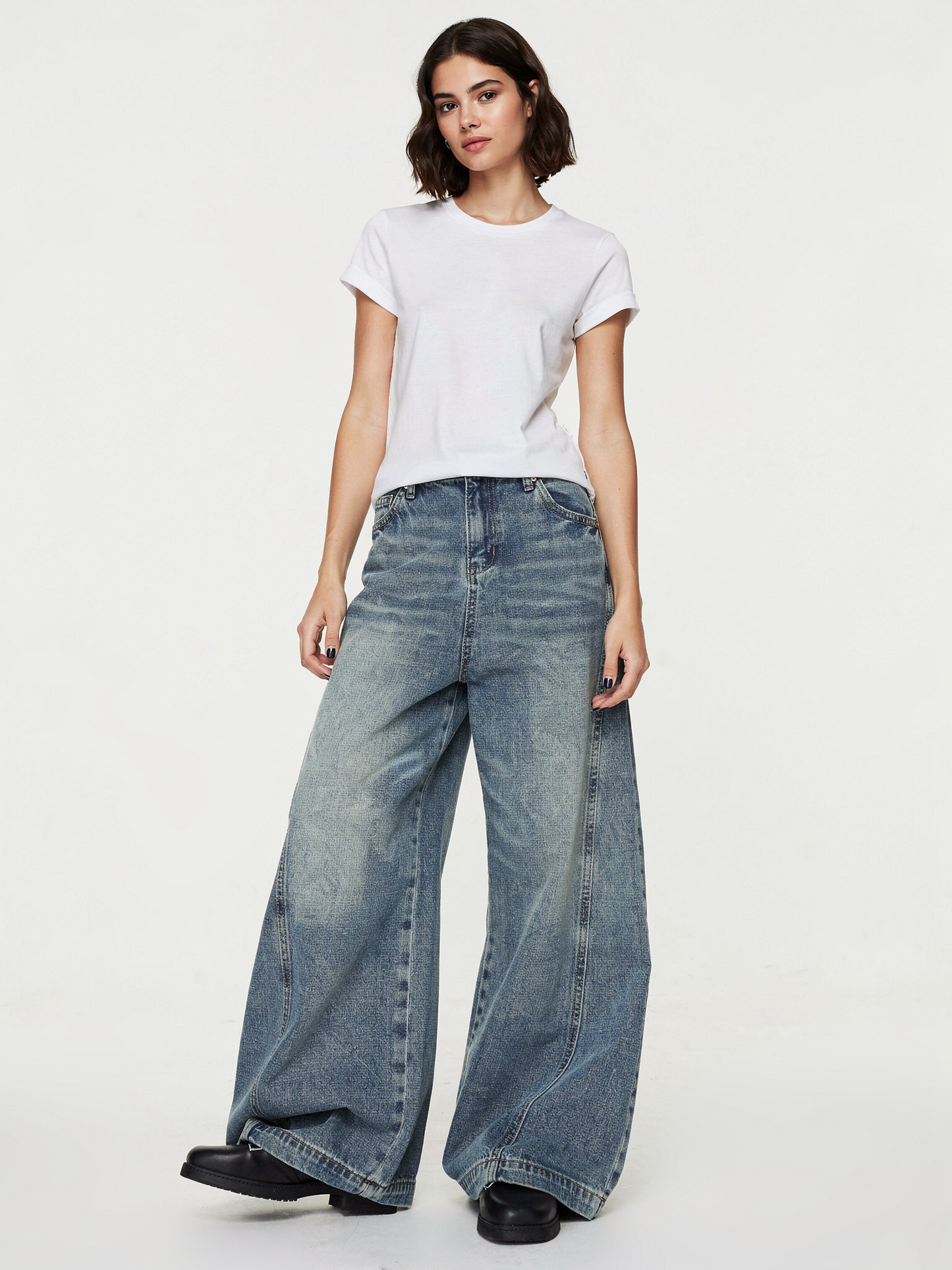 ヴィンテージウォッシュルーズストレートデニム