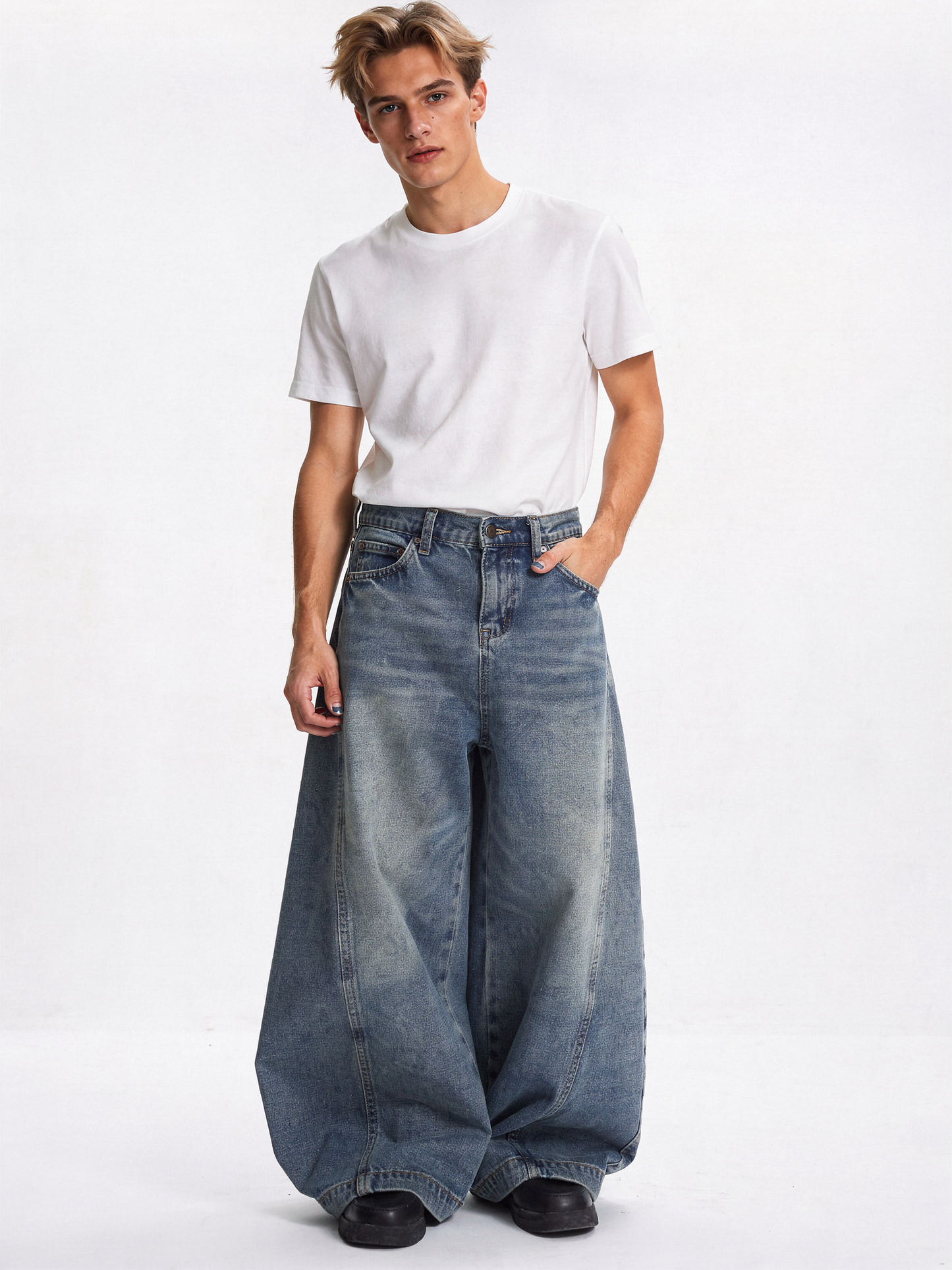 ヴィンテージウォッシュルーズストレートデニム