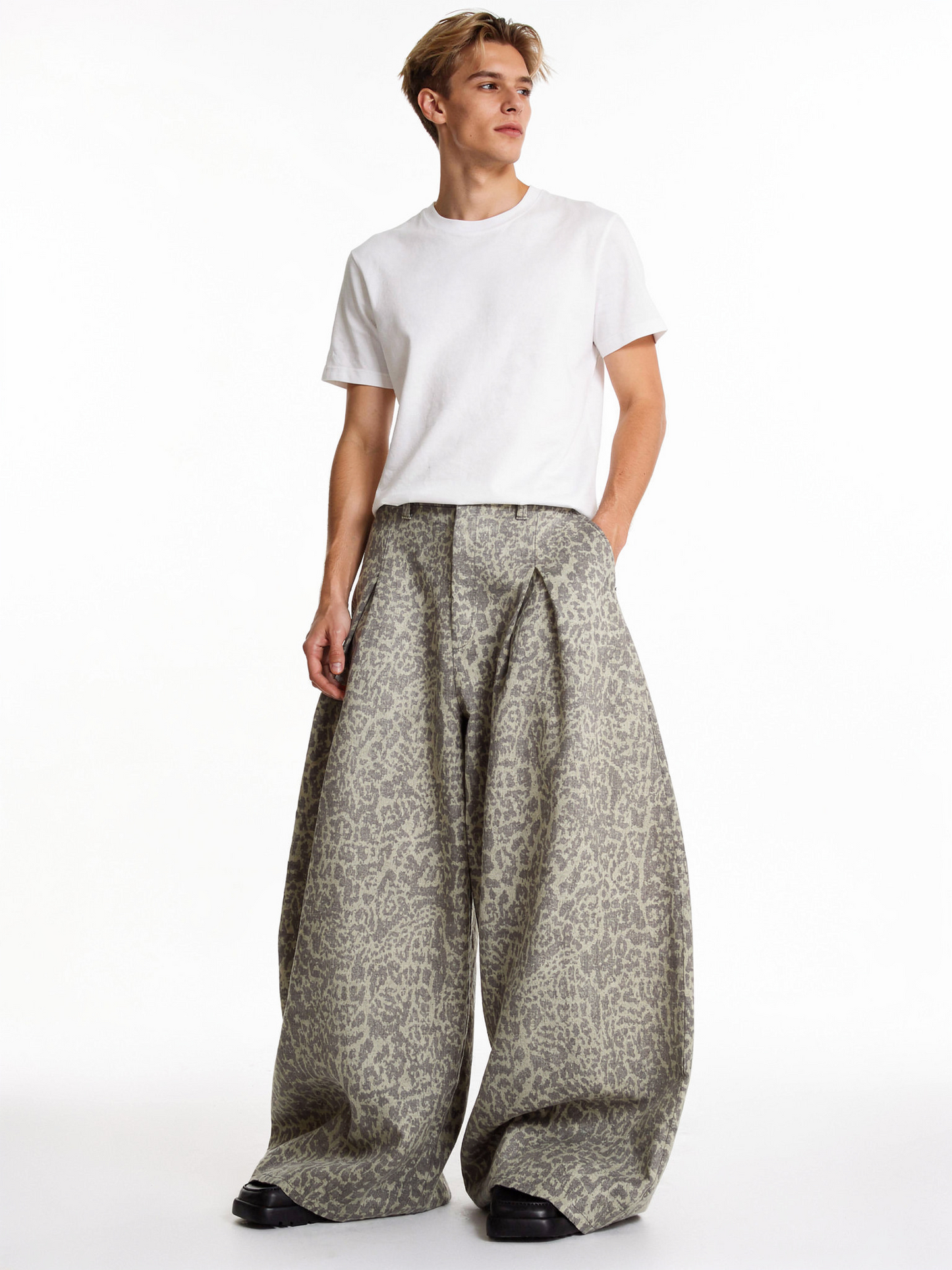 レオパードバルーンワイドデニム