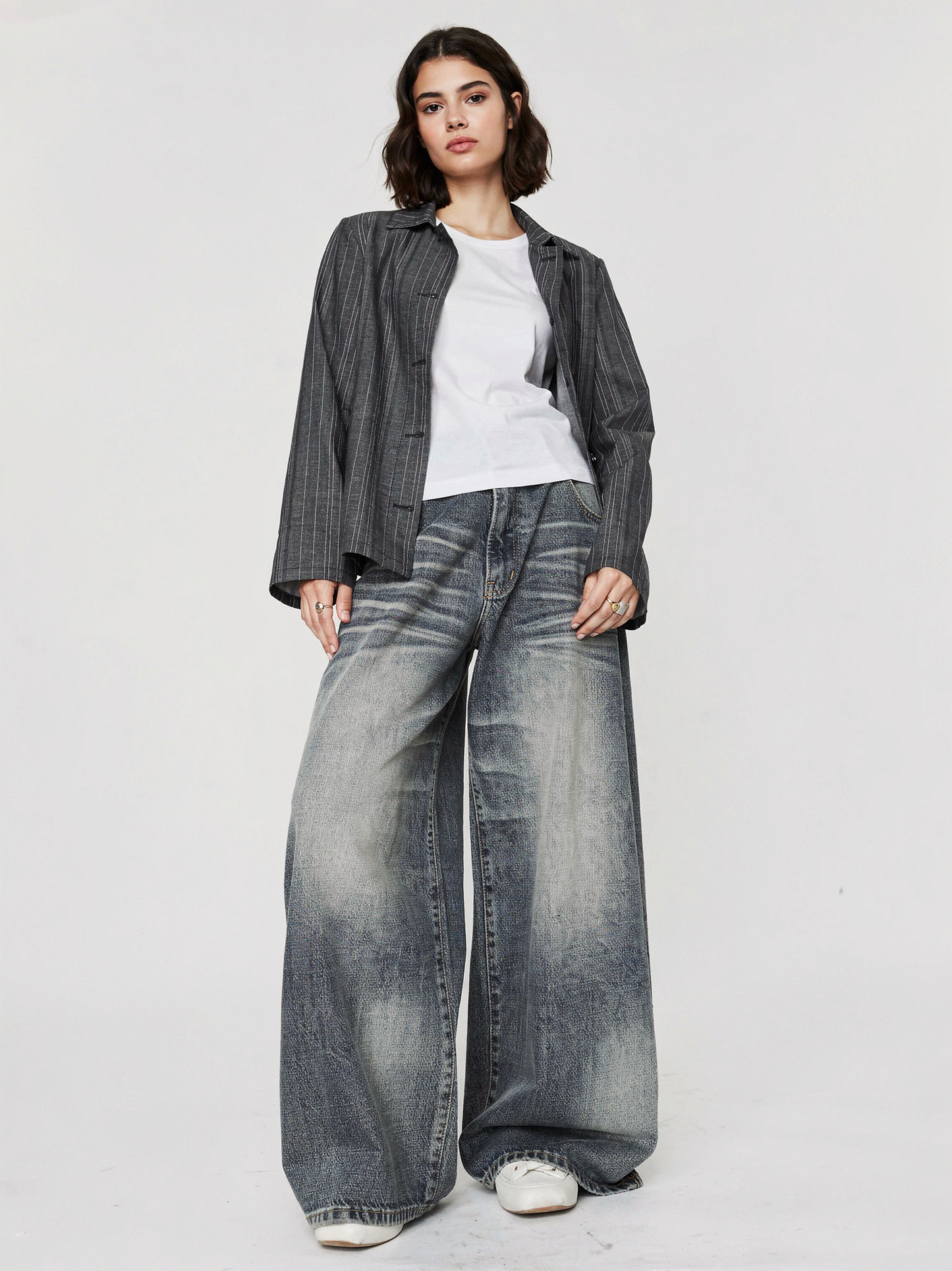 ライトニング デニムパンツ