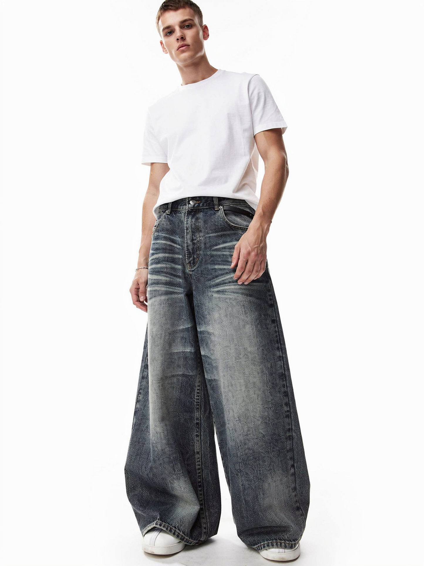 ライトニング デニムパンツ