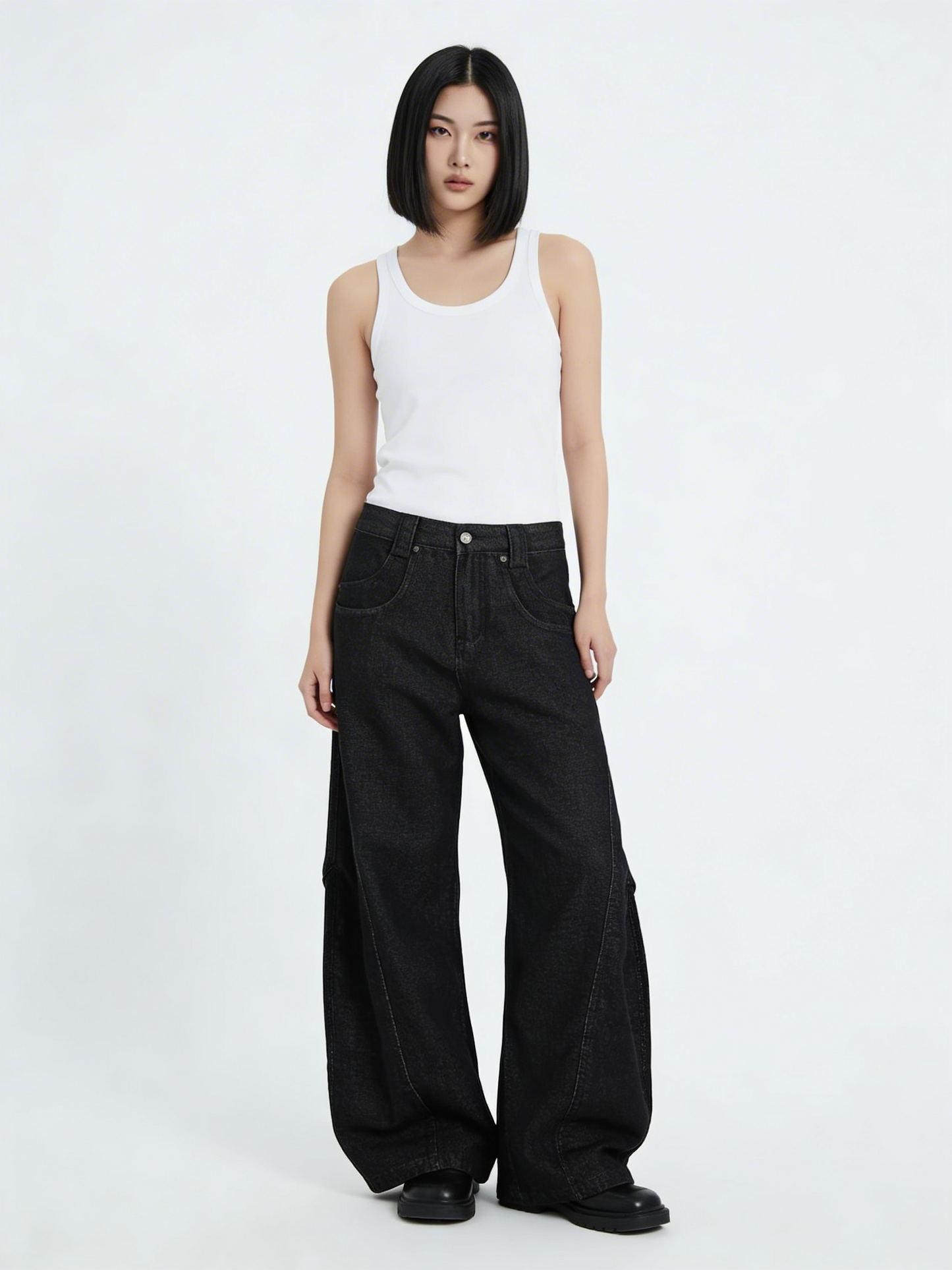 クリーンブラックバルーンワイドデニム